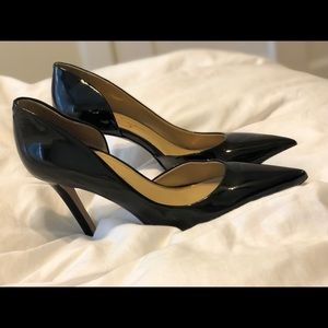 Jessica Simpson 4” Black Heels